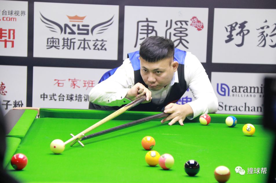 一位年轻的 一位年轻的