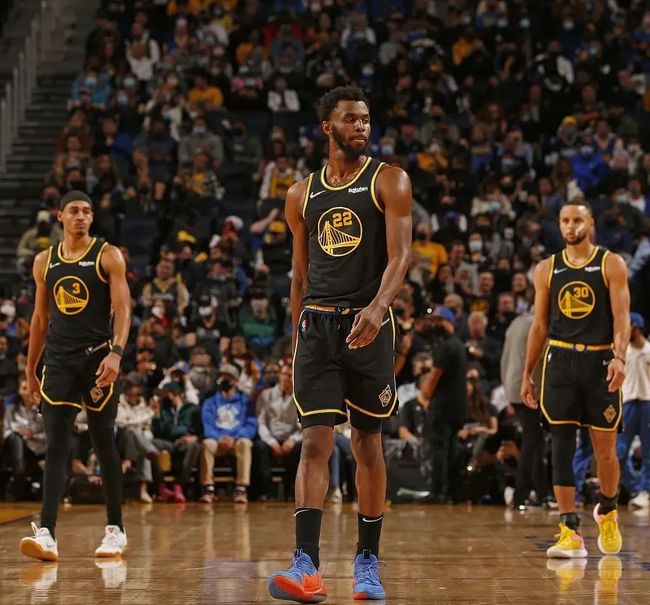 了赛场上 了赛场上